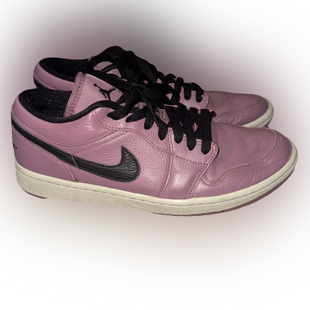 Jordan Women's 1's Low SE